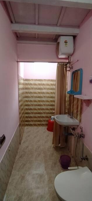 Runnin Airport - Homestay Gurpur Exterior photo